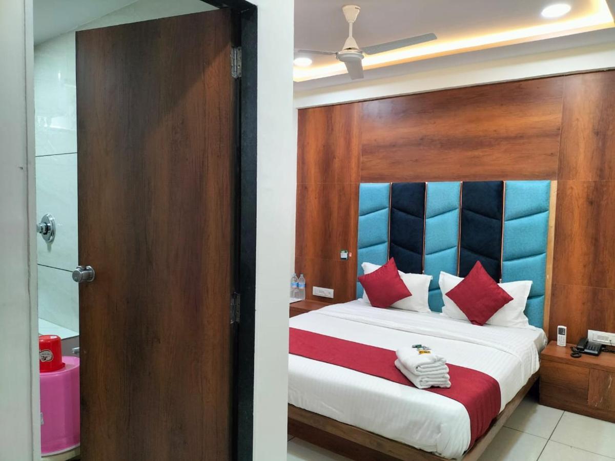 Hotel Divya Palace Ahmedabad