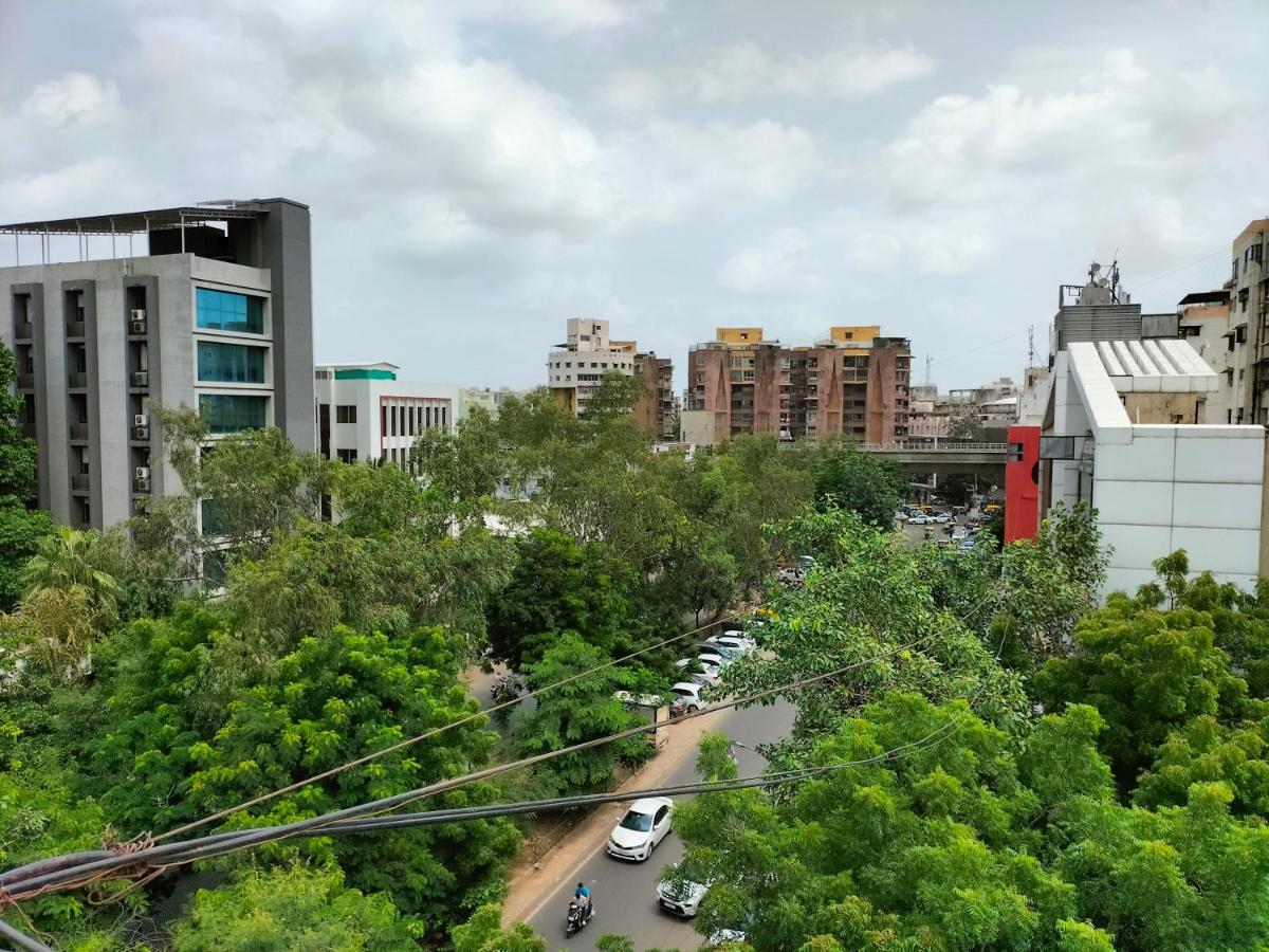 Hotel Divya Palace 3*